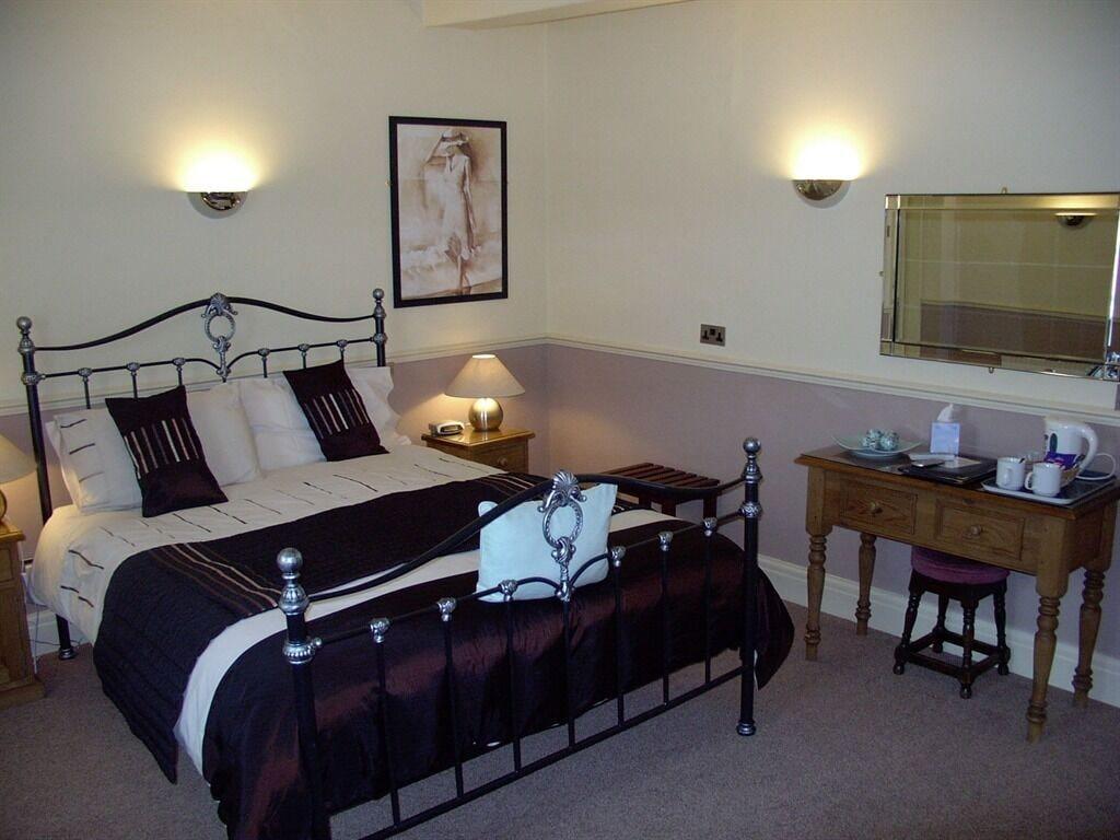 The Dodington Lodge Hotel Whitchurch  Exteriér fotografie