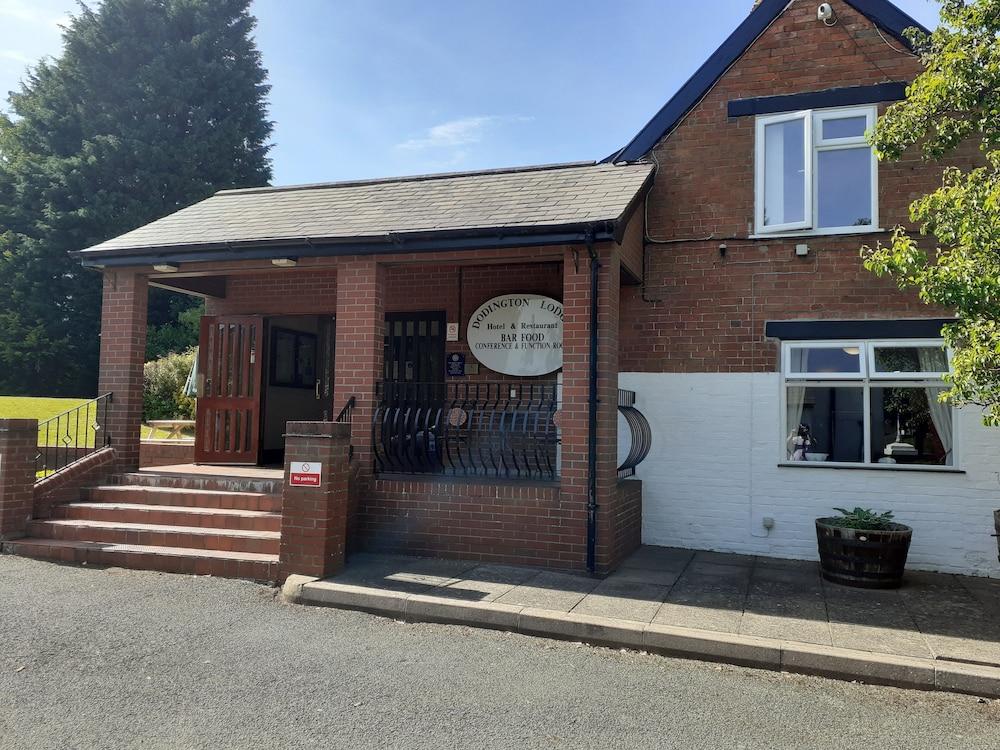 The Dodington Lodge Hotel Whitchurch  Exteriér fotografie